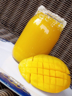 A picture of Mango juice.