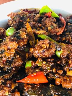 รูปของ ผัดเผ็ดปลาดุก