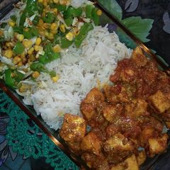 A picture of Rainbow chicken rice.