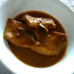 A picture of Fish curry.
