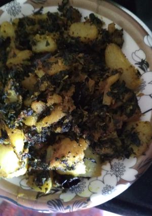 मूली का साग (Muli ka saag recipe in hindi) रेसिपी मुख्य फोटो