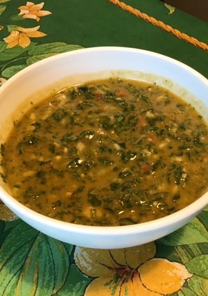 Une photo de Sauce / farce oseille,tomate, ail et piment vert