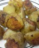 Papas asadas con finas hierbas y ají molido...🍟🍟🍟🌶🌶🌶