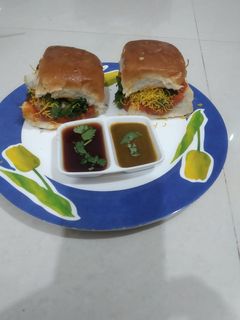 કચ્છી દાબેલી (Kutchi Dabeli Recipe In Gujarati) રેસીપી મુખ્ય ફોટો