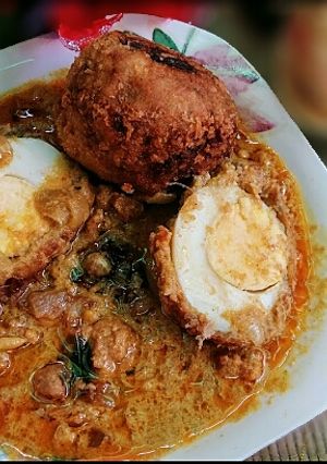 இந்திய ஸ்காட்ச் முட்டை க்ரேவி (நர்கிஸி கோப்தா க்ரேவி) (Egg Kofta Gravy Recipe in Tamil) செய்முறை முக்கிய புகைப்படம்