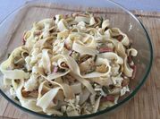 Una foto de tagliatelle bacon