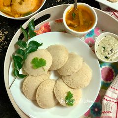 Brown Rice idli A picture of Brown Rice idli.