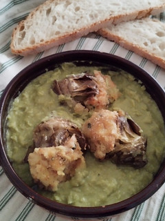 Foto di Carciofi ripieni con purè di fave fresche