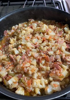 Una foto de Coliflor con tocino estilo Puebla