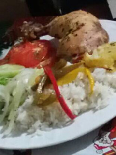 Una foto de Muslos de pollo a la mostaza y miel