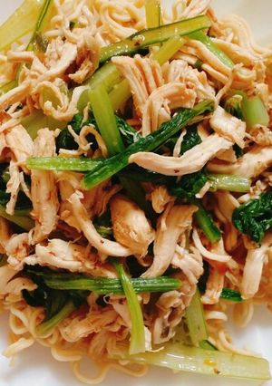 Hình của món Mì xào gà.