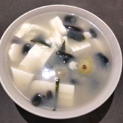 A picture of Century Egg Soup.
