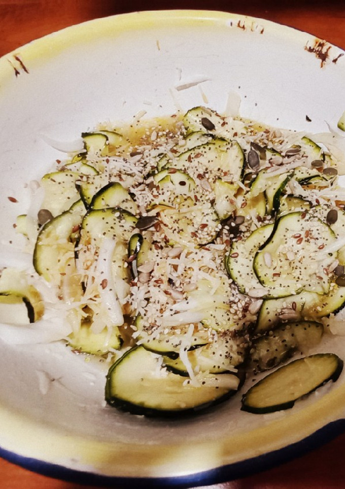Una foto de Ensalada fría de Calabacín