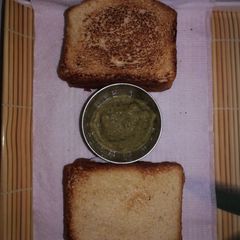 A picture of Potato sandwich.