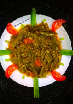 વાલોર પાપડી નું શાક (Flat Bean Sabji Recipe in Gujarati) રેસીપી મુખ્ય ફોટો