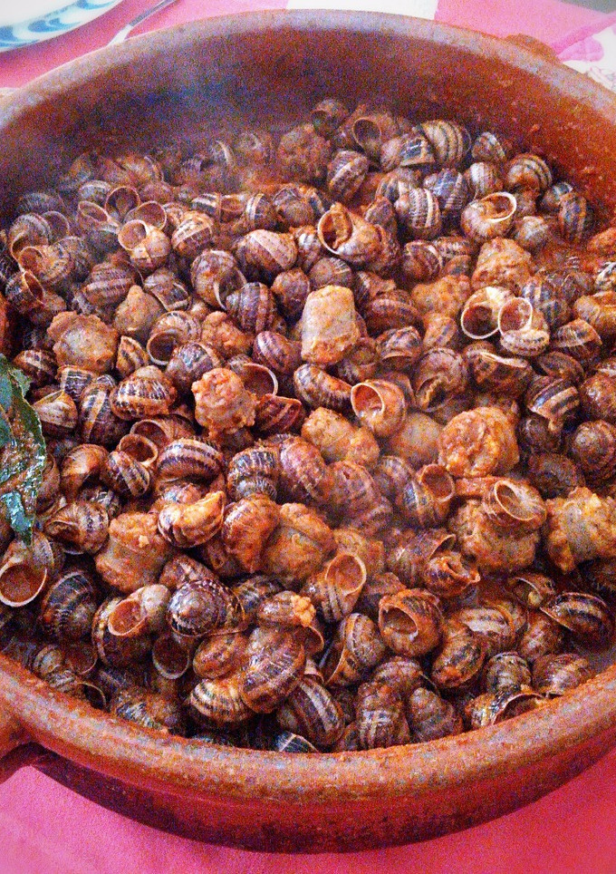 Una foto de Caracoles a la cazuela