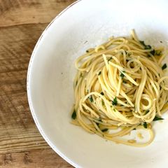 A picture of 🍝 Pasta Aglio, Olio e Peperoncino.