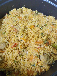 மீல்மேக்கர் வெஜிடபிள் தம் பிரியாணி (Mealmaker veg dum biriyani) செய்முறை முக்கிய புகைப்படம்
