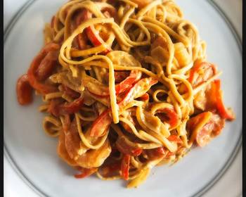 Easy Fast Cooking Fried Udon Noodles With Shrimp and Spicy Peanut Sauce Restaurant Style