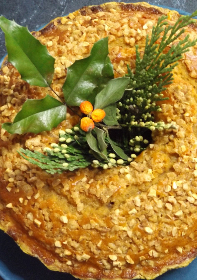 Una foto de Cake de membrillo con almendra caramelizada