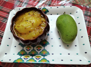 A picture of Raw mango Launji.