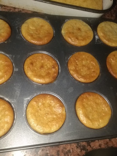 Una foto de Torta de banana sencilla