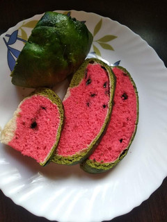 A picture of Watermelon Bread.