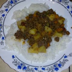 Rice with mince meat stew A picture of Rice with mince meat stew.