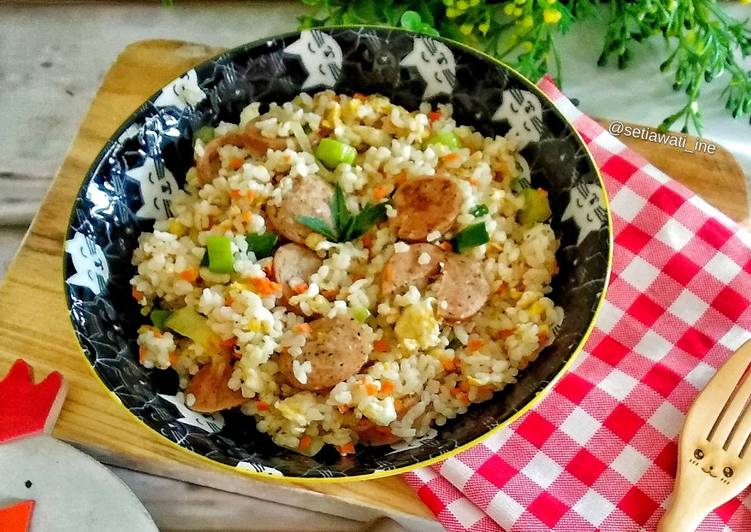 Resep Nasi goreng telur sosis yang Bikin Ngiler