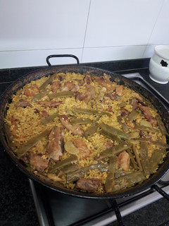 Una foto de Paella valenciana