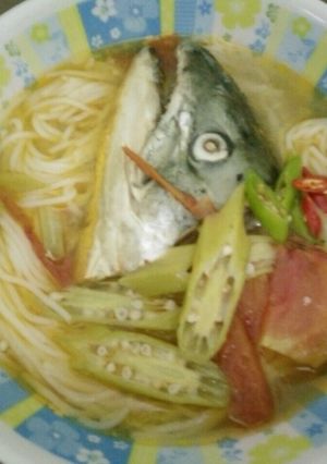 Hình của món Bún Đầu Cá Hồi.