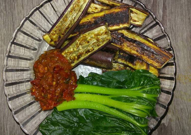 Lalapan Sawi + Terong