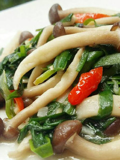 Foto resep Tumis Kuchai Jamur Shimeji
