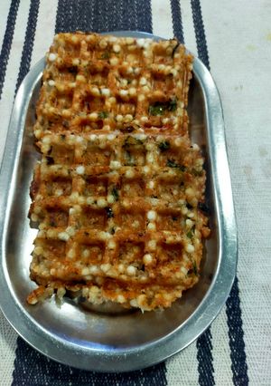 A picture of Sabudana Potato Waffle 🧇.