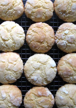 A picture of Soft Lemon Cookies.