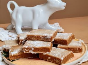 Una foto de Tableta de dulce de leche 🐄 copycat golosina Vauquita® 🇦🇷