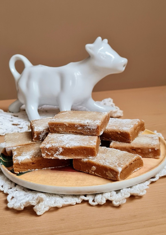 Una foto de Tableta de dulce de leche 🐄 copycat golosina Vauquita® 🇦🇷