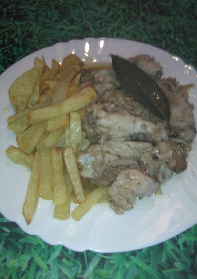 Una foto de Pollo en escabeche con chispa