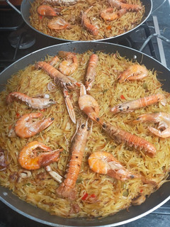 Una foto de Fideuá sencilla de marisco 🦞