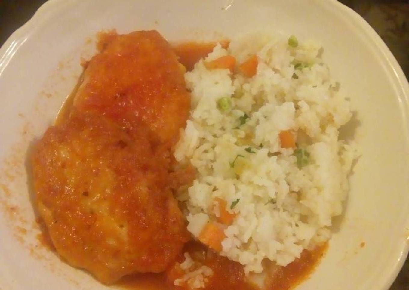 Tortitas de pollo en salsa de chipotle