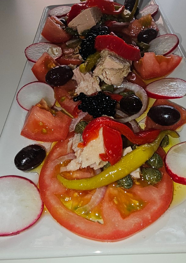 Una foto de Ensalada de bonito del norte