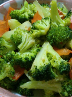 清炒花椰菜 的食譜成品照片