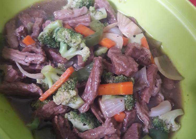 Resep Daging sapi brokoli lada hitam yang Sempurna