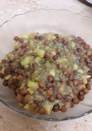 A picture of Black Chana Chaat.