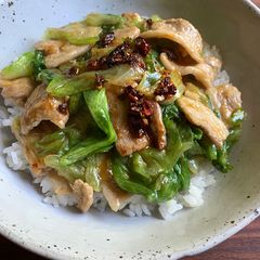 A picture of Iceberg Lettuce & Pork Rice Bowl.