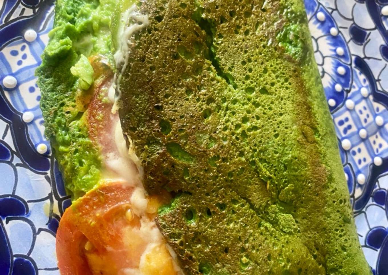 Tortilla de espinacas rellena