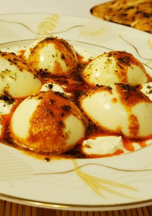 صورة لوصفة البيض المسلوق 🥚🥚 بس هندلعه حبتين 🔥