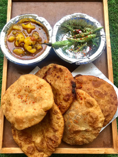आलू की कचौड़ी(Aloo Kachori Recipe recipe in hindi) रेसिपी मुख्य फोटो