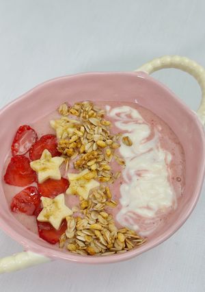 Foto resep Banana Berry Smoothie Bowl 🥣