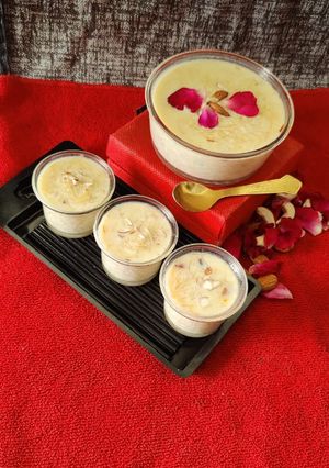 સેવૈયા ખીર (Sevaiya Kheer Recipe In Gujarati) રેસીપી મુખ્ય ફોટો